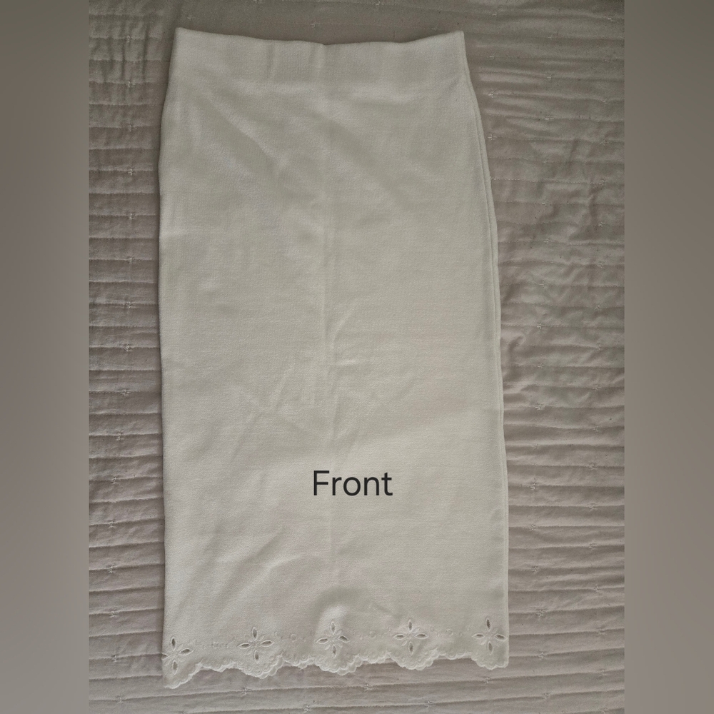 EMBROIDERED STRETCH KNIT SKIRT